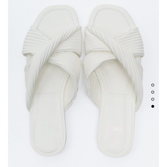 Zara* Flat Sandals Pleated White - Picture 3 of 5